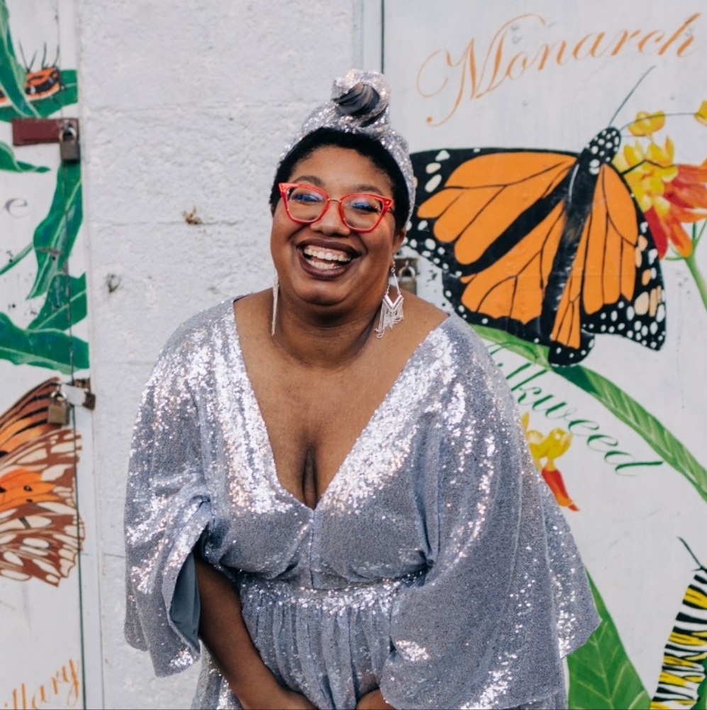 Meet your Posher, Sondra